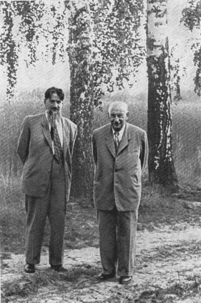 А.Ф.Иоффе и И.В.Курчатов, 1955 год А.Ф.Иоффе и И.В.Курчатов, 1955 год