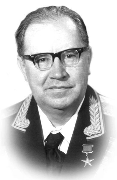 Евгений Иванович Забабахин Евгений Иванович Забабахин