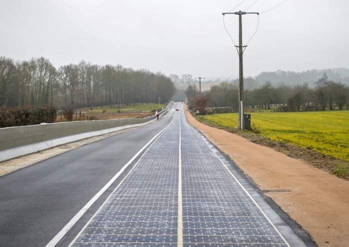 Дорога Wattway с солнечными панелями во Франции Дорога Wattway с солнечными панелями во Франции