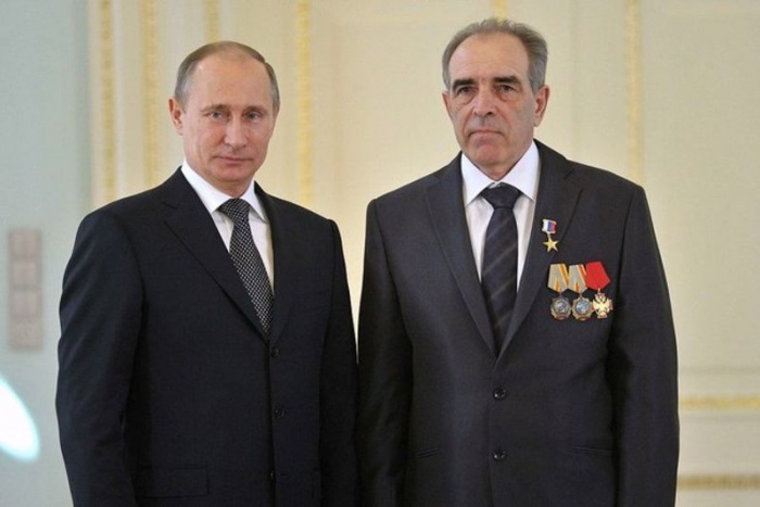 Владимир Путин и Константин Чуманов Владимир Путин и Константин Чуманов