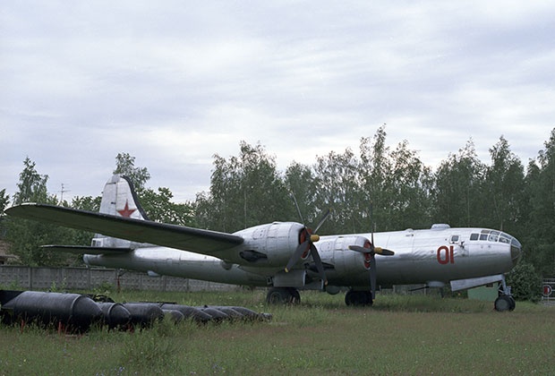 Стратегический бомбардировщик Ту-4. Фото: Виталий Арутюнов/РИА Новости Стратегический бомбардировщик Ту-4. Фото: Виталий Арутюнов/РИА Новости